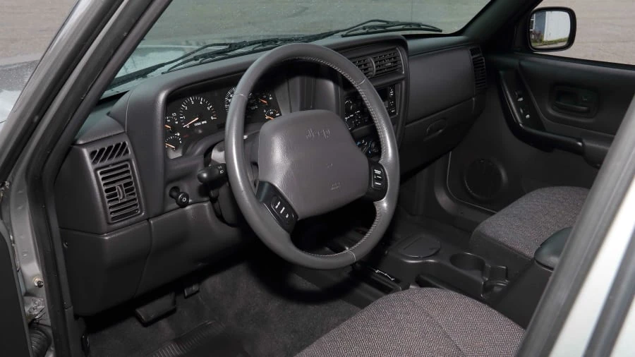2000 Jeep XJ Cherokee - Image 16 of 21