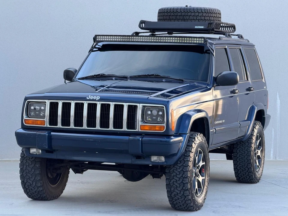 2000 Jeep XJ Cherokee - Image 18 of 31