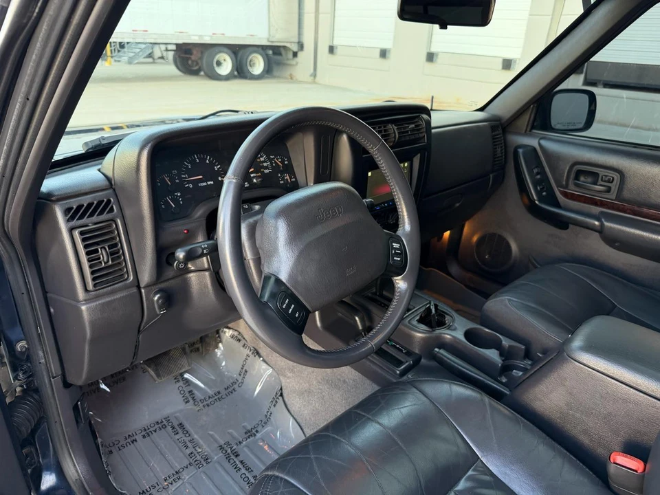 2000 Jeep XJ Cherokee - Image 28 of 31