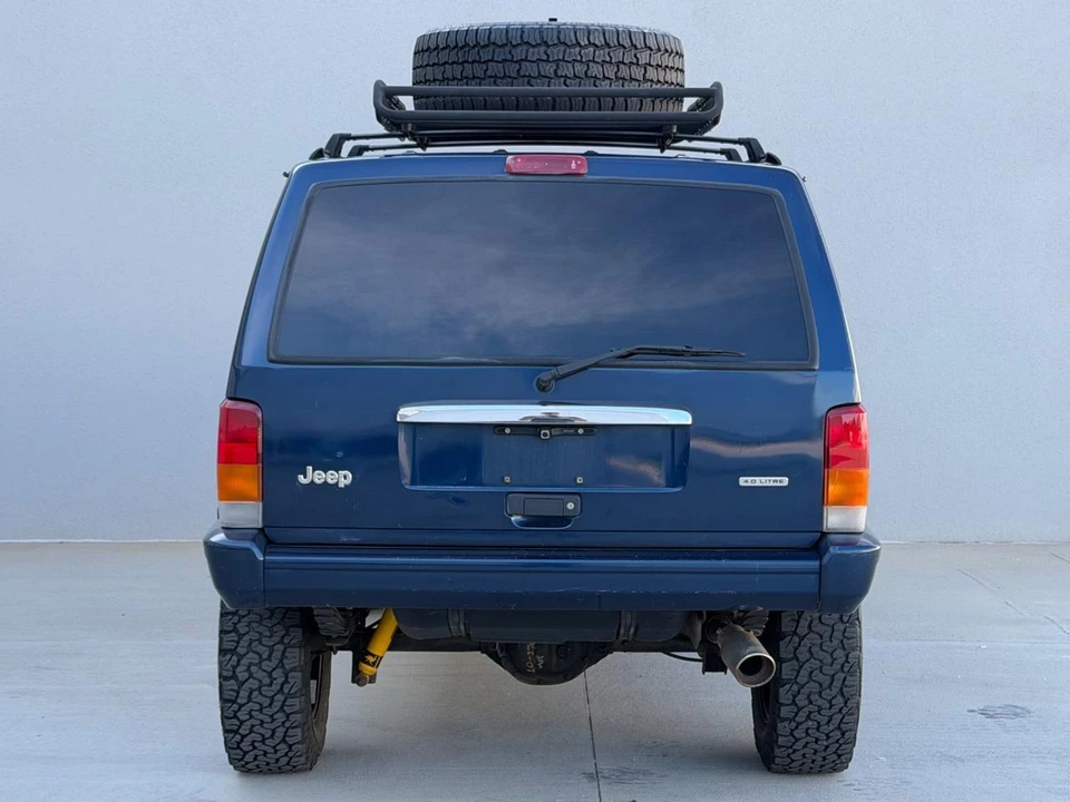 2000 Jeep XJ Cherokee - Image 10 of 31