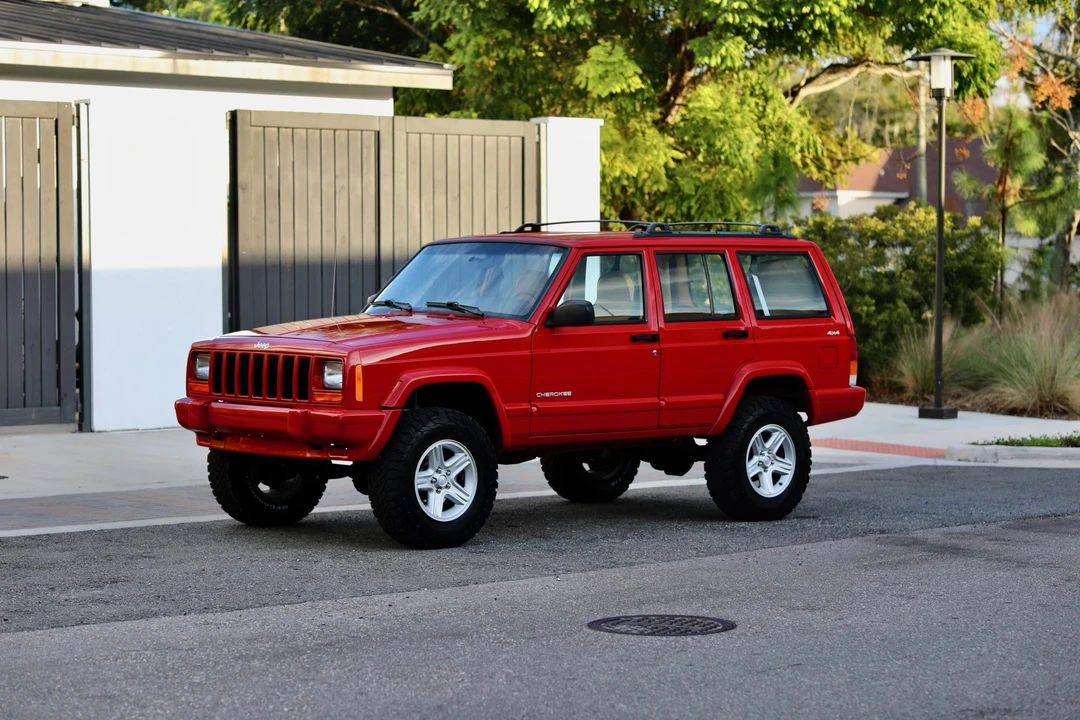 2000 Jeep XJ Cherokee - Image 5 of 31