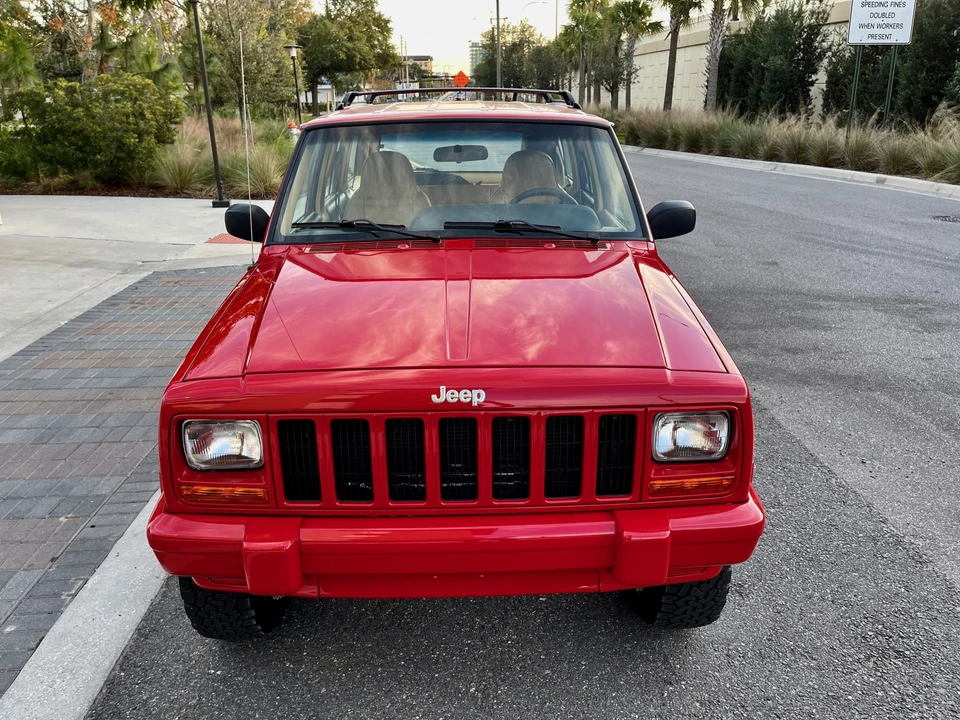 2000 Jeep XJ Cherokee - Image 12 of 31