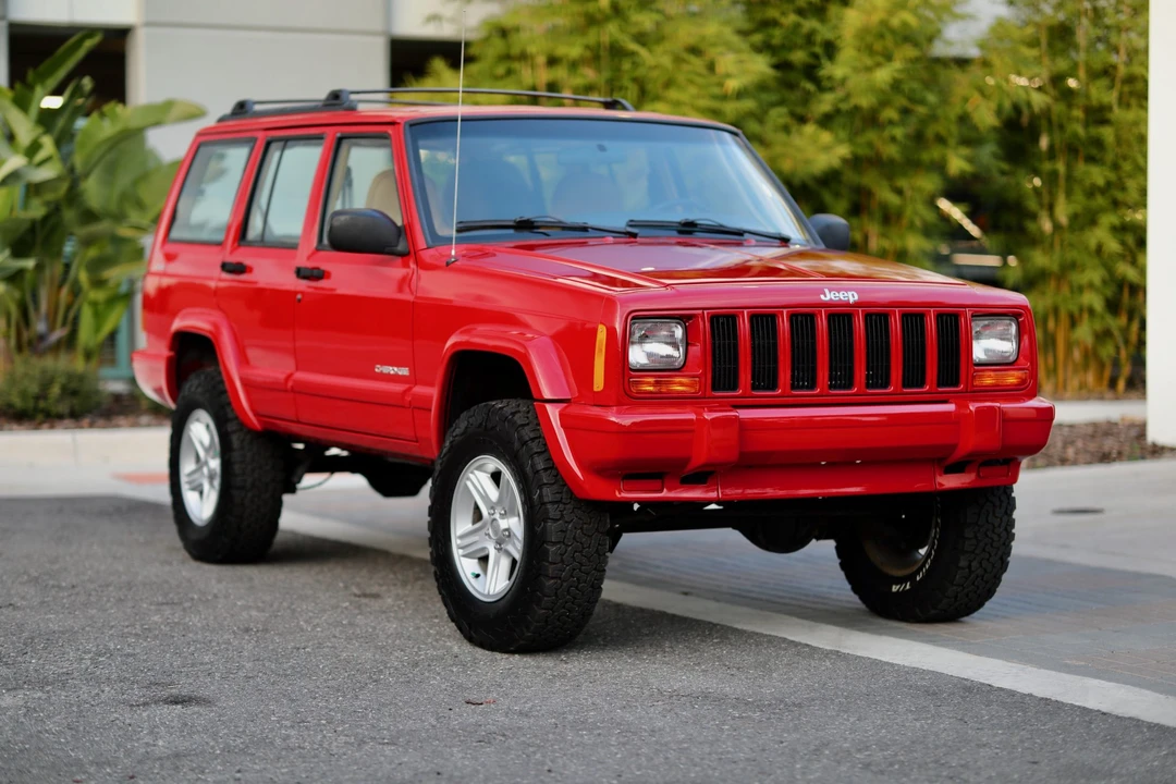 2000 Jeep XJ Cherokee - Image 13 of 31