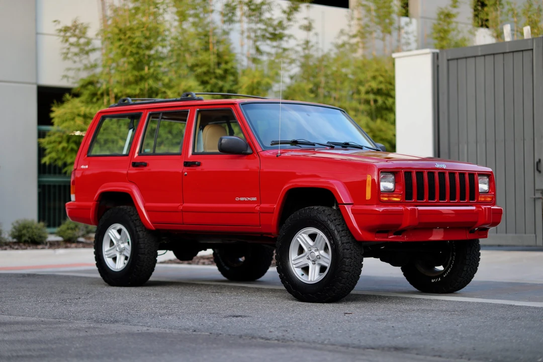 2000 Jeep XJ Cherokee - Image 15 of 31