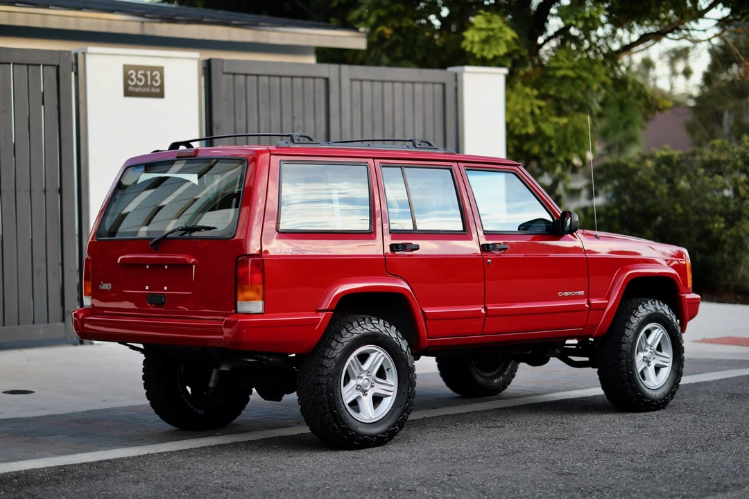 2000 Jeep XJ Cherokee - Image 18 of 31