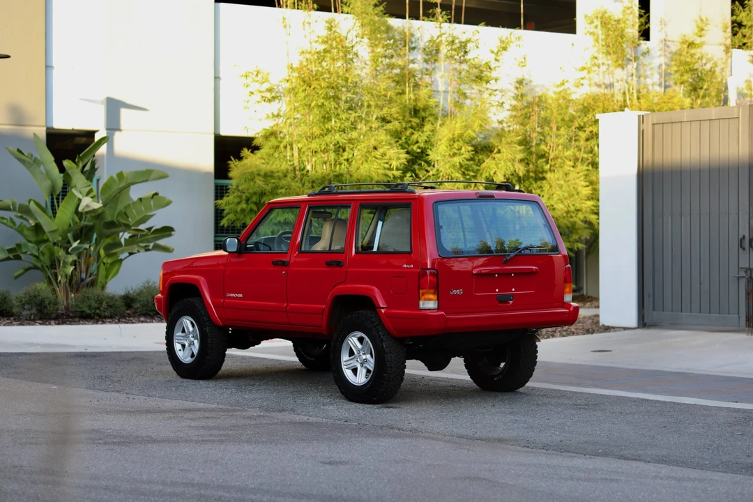 2000 Jeep XJ Cherokee - Image 22 of 31