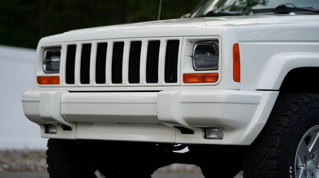 2000 Jeep XJ Cherokee - Image 20 of 22