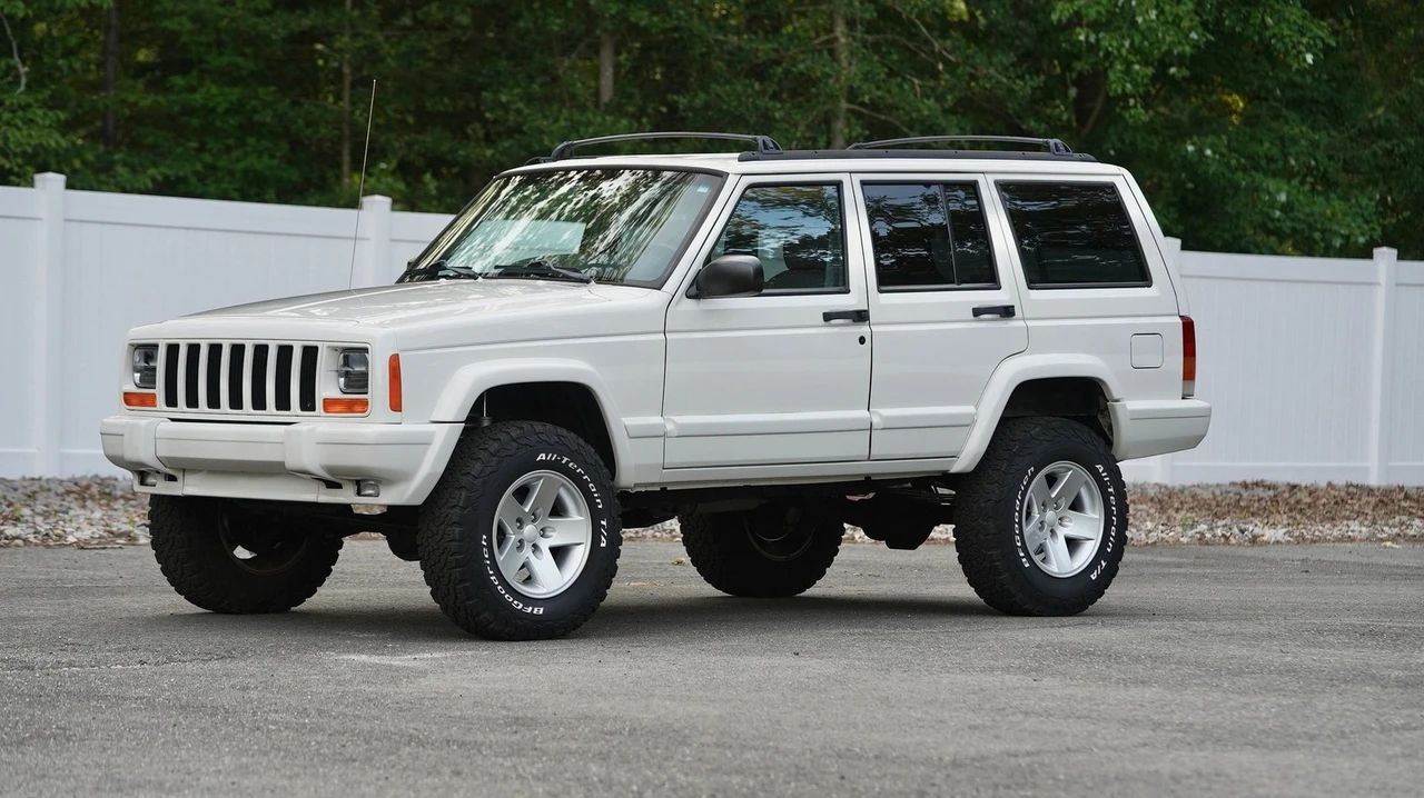 2000 Jeep XJ Cherokee - Image 2 of 22