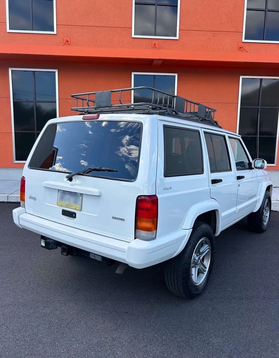 2000 Jeep XJ Cherokee - Image 3 of 16