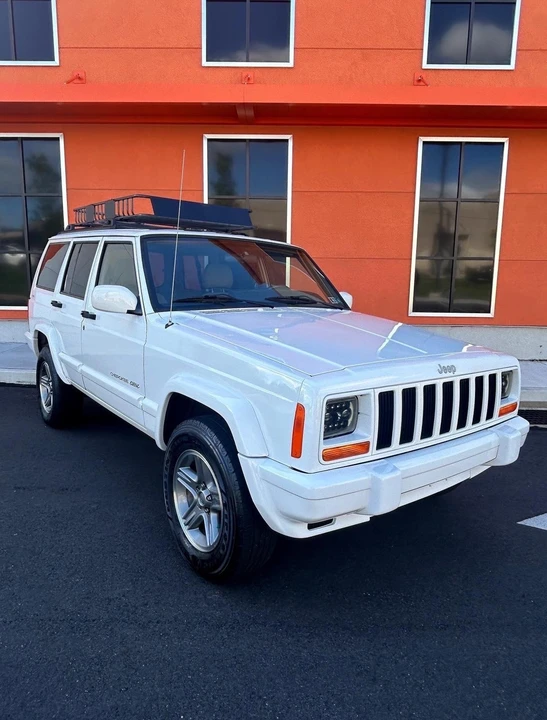 2000 Jeep XJ Cherokee - Image 2 of 16