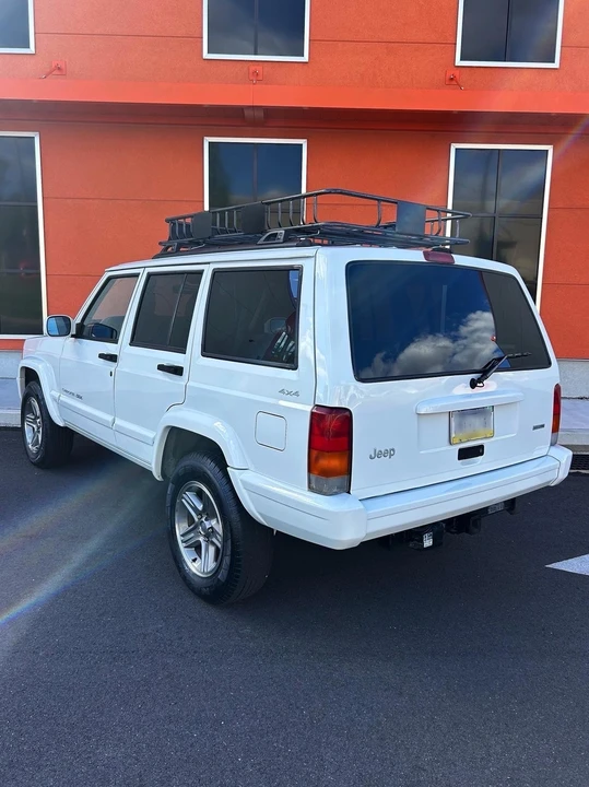 2000 Jeep XJ Cherokee - Image 4 of 16