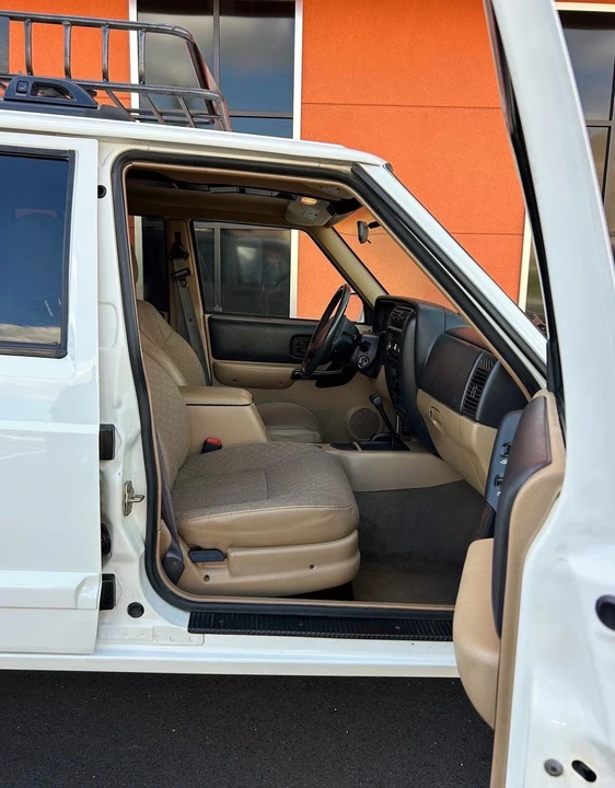 2000 Jeep XJ Cherokee - Image 8 of 16