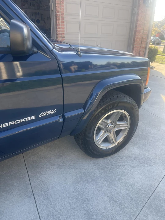 2000 Jeep XJ Cherokee - Image 13 of 31