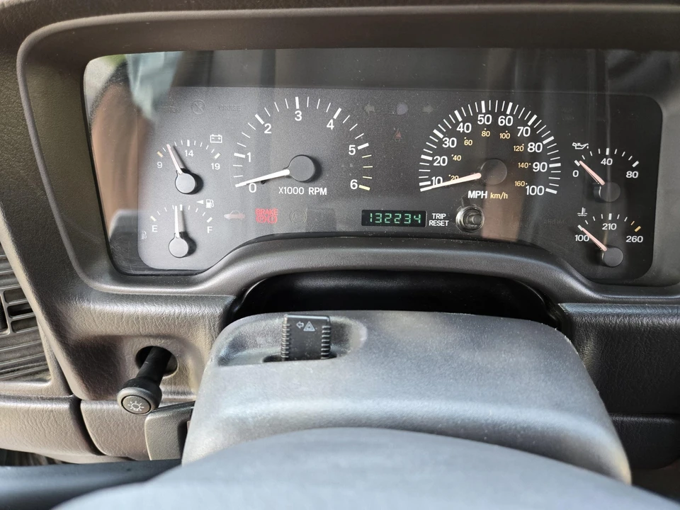 2000 Jeep XJ Cherokee - Image 22 of 31