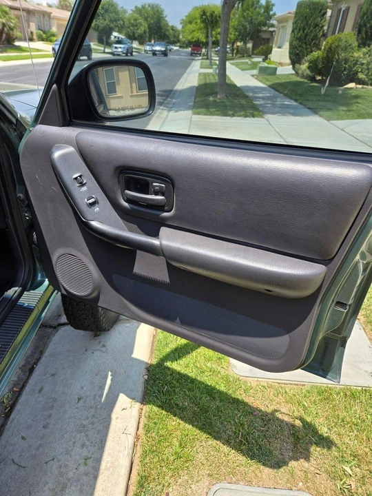 2000 Jeep XJ Cherokee - Image 30 of 31