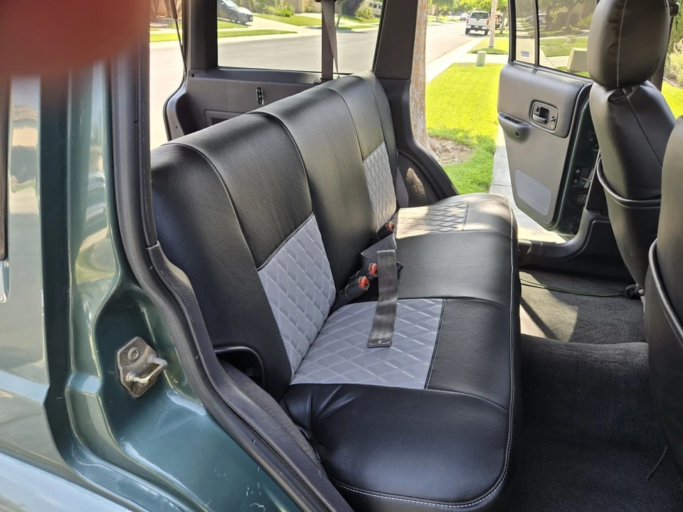 2000 Jeep XJ Cherokee - Image 24 of 31