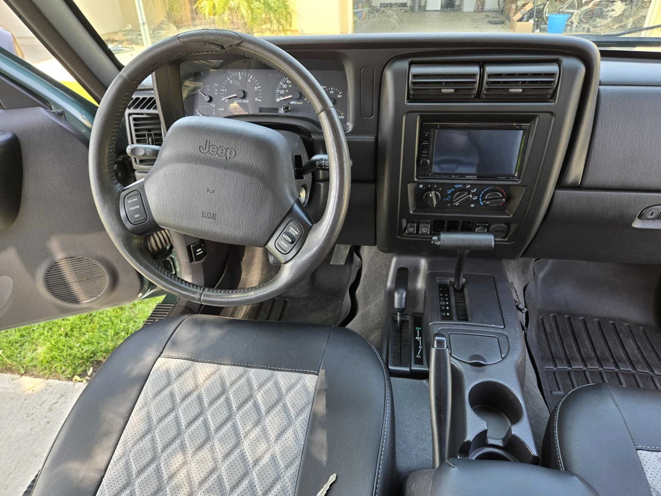 2000 Jeep XJ Cherokee - Image 21 of 31