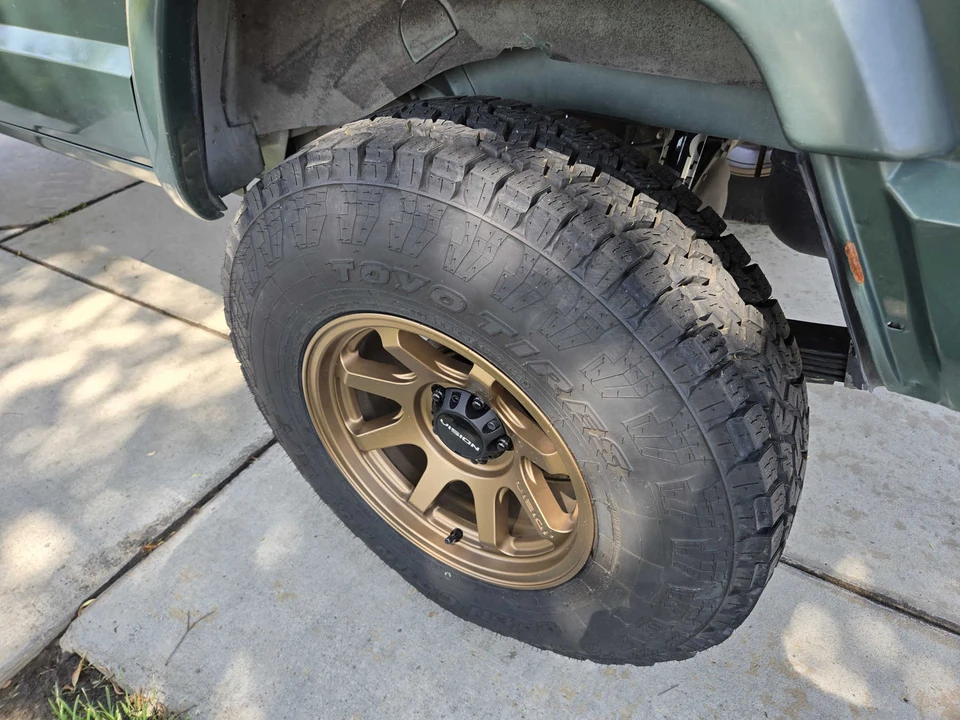 2000 Jeep XJ Cherokee - Image 16 of 31