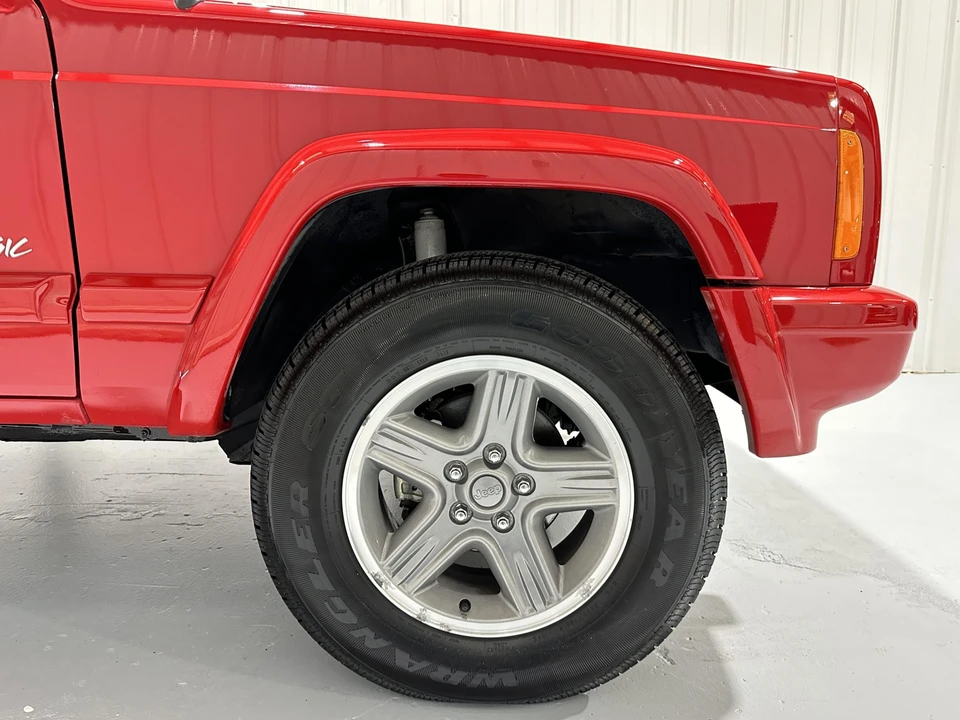2000 Jeep XJ Cherokee - Image 19 of 31