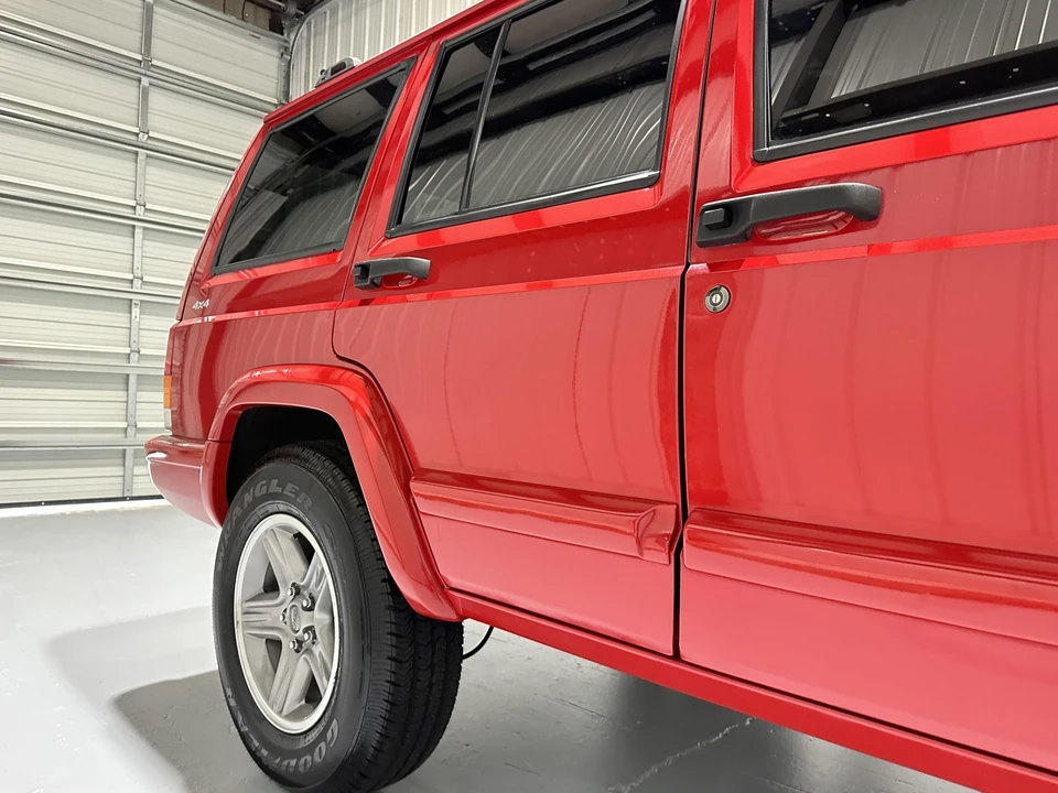 2000 Jeep XJ Cherokee - Image 24 of 31