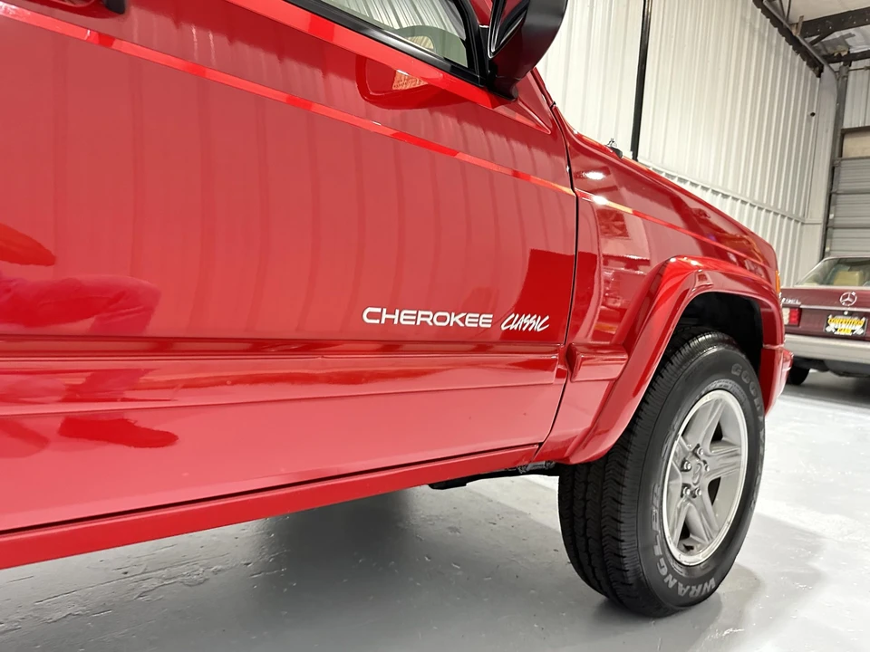 2000 Jeep XJ Cherokee - Image 22 of 31