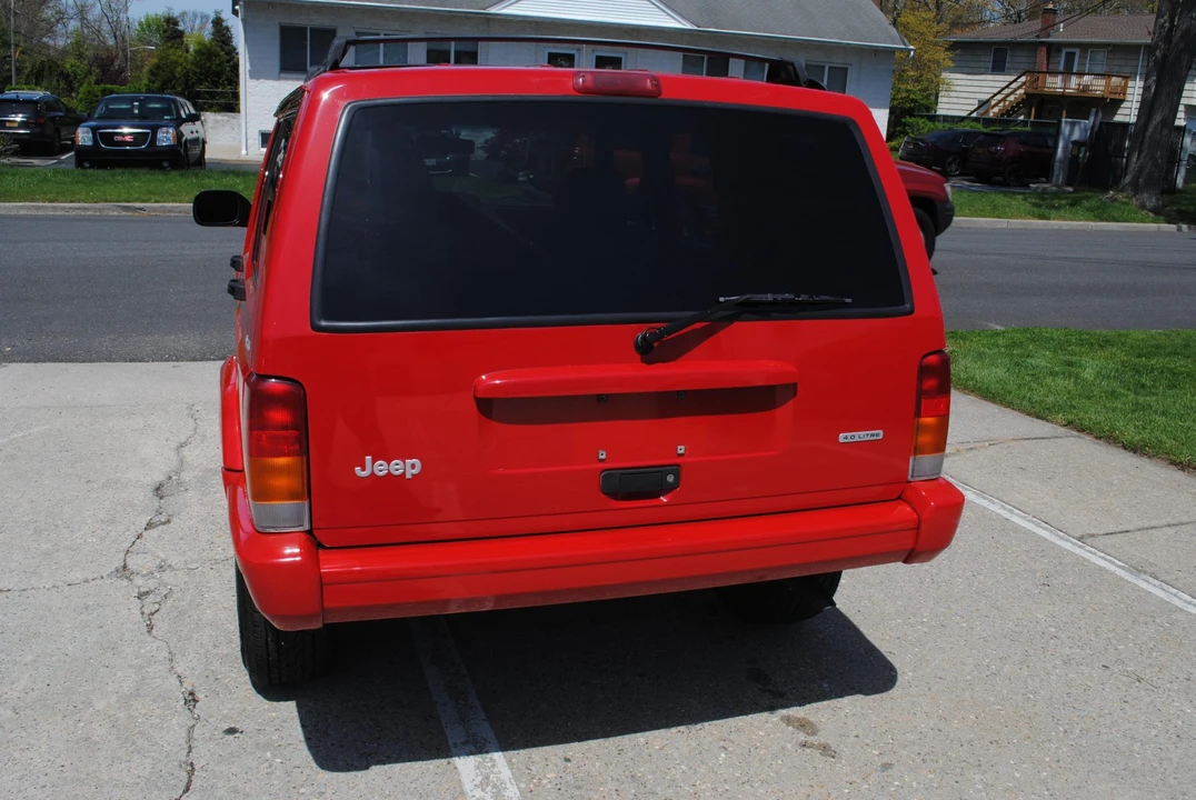 2000 Jeep XJ Cherokee - Image 8 of 31