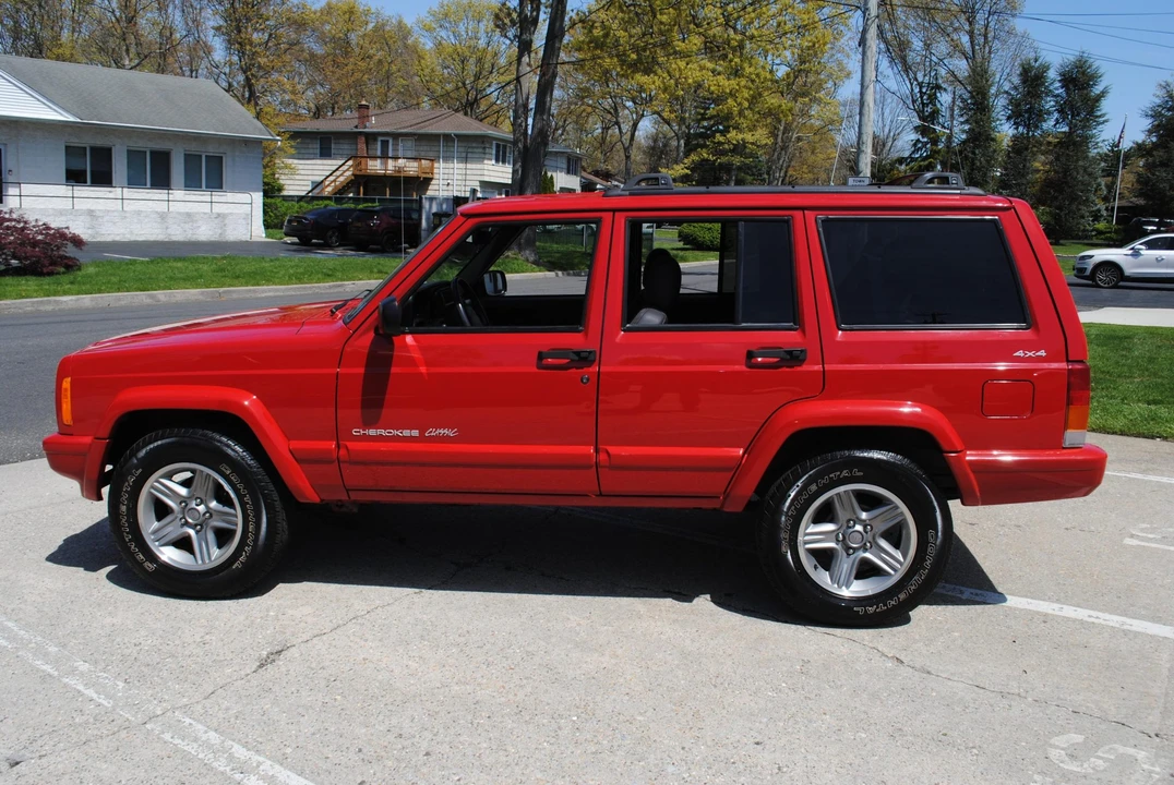2000 Jeep XJ Cherokee - Image 11 of 31
