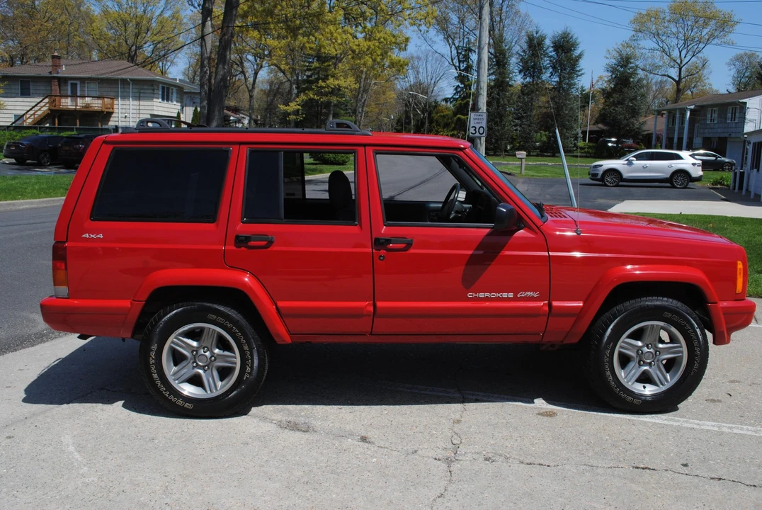 2000 Jeep XJ Cherokee - Image 4 of 31