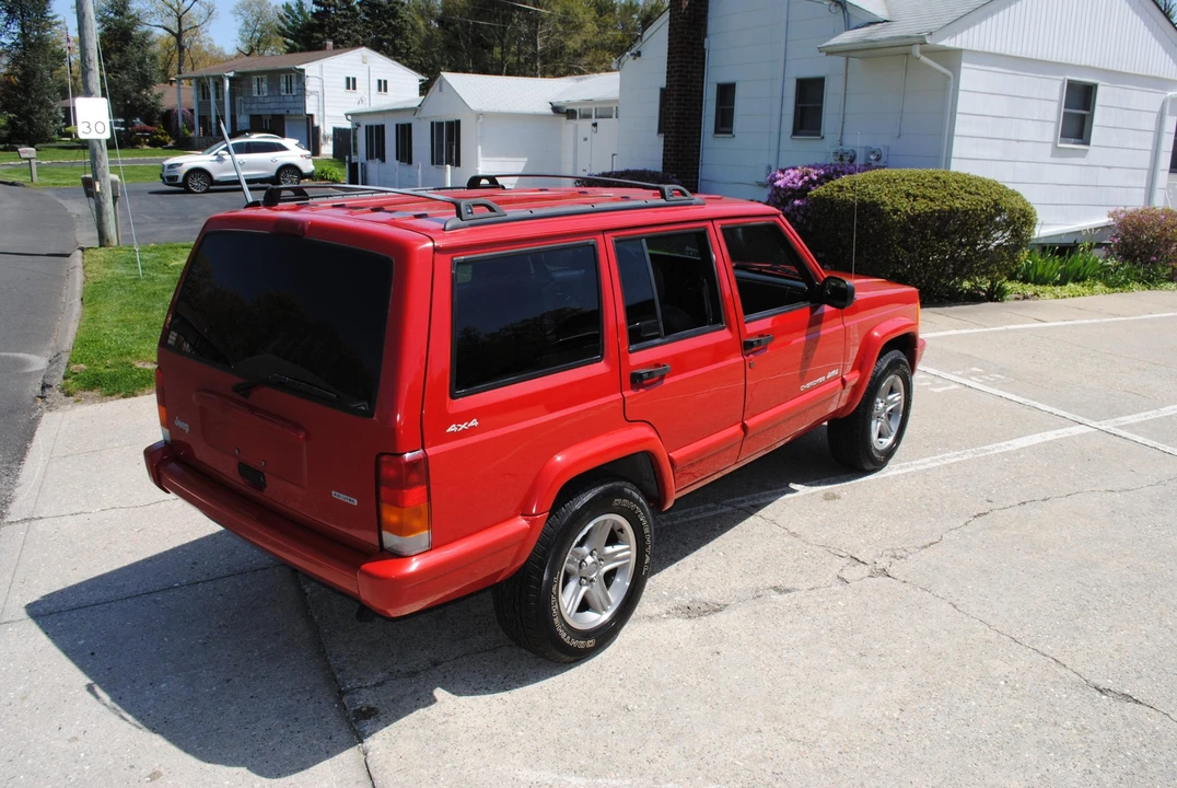 2000 Jeep XJ Cherokee - Image 6 of 31