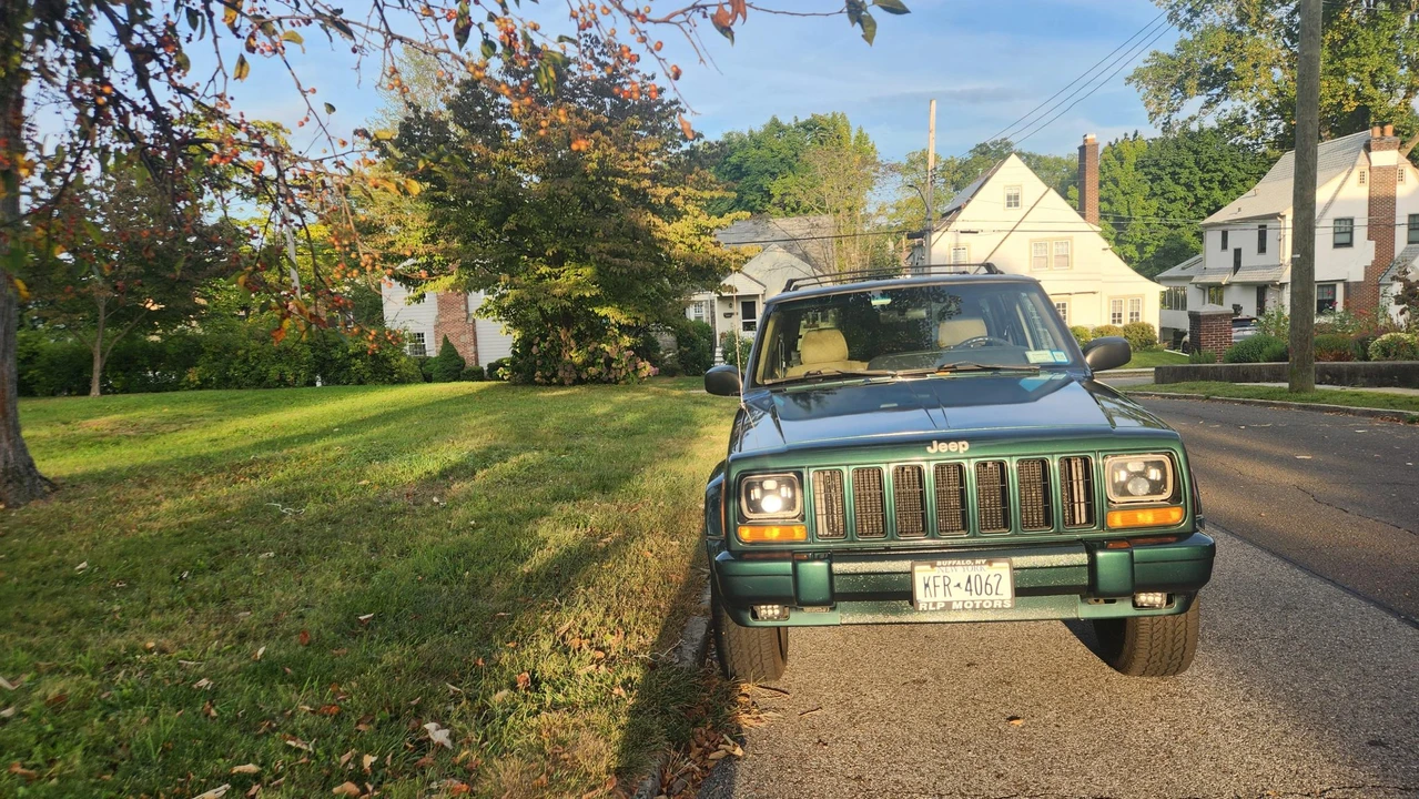 2000 Jeep XJ Cherokee - Image 14 of 31