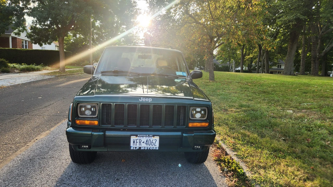 2000 Jeep XJ Cherokee - Image 15 of 31