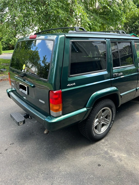 2000 Jeep XJ Cherokee - Image 24 of 31
