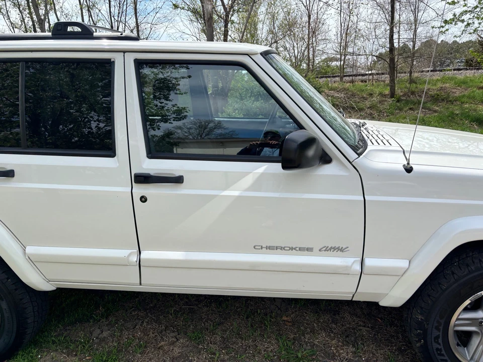 2000 Jeep XJ Cherokee - Image 25 of 31