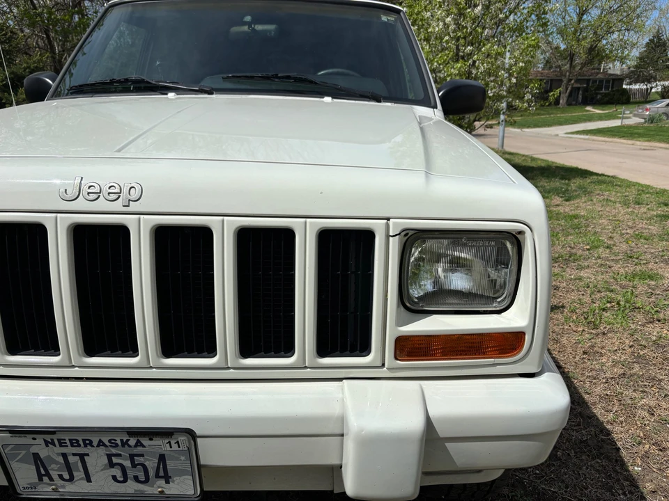 2000 Jeep XJ Cherokee - Image 11 of 31