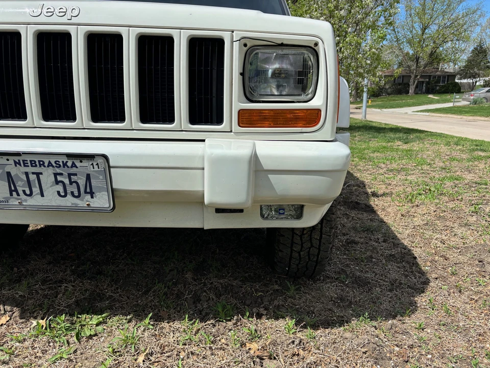 2000 Jeep XJ Cherokee - Image 10 of 31