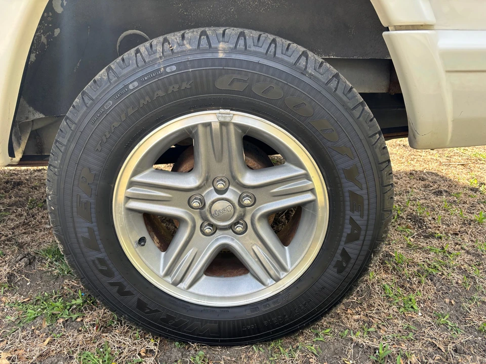 2000 Jeep XJ Cherokee - Image 31 of 31