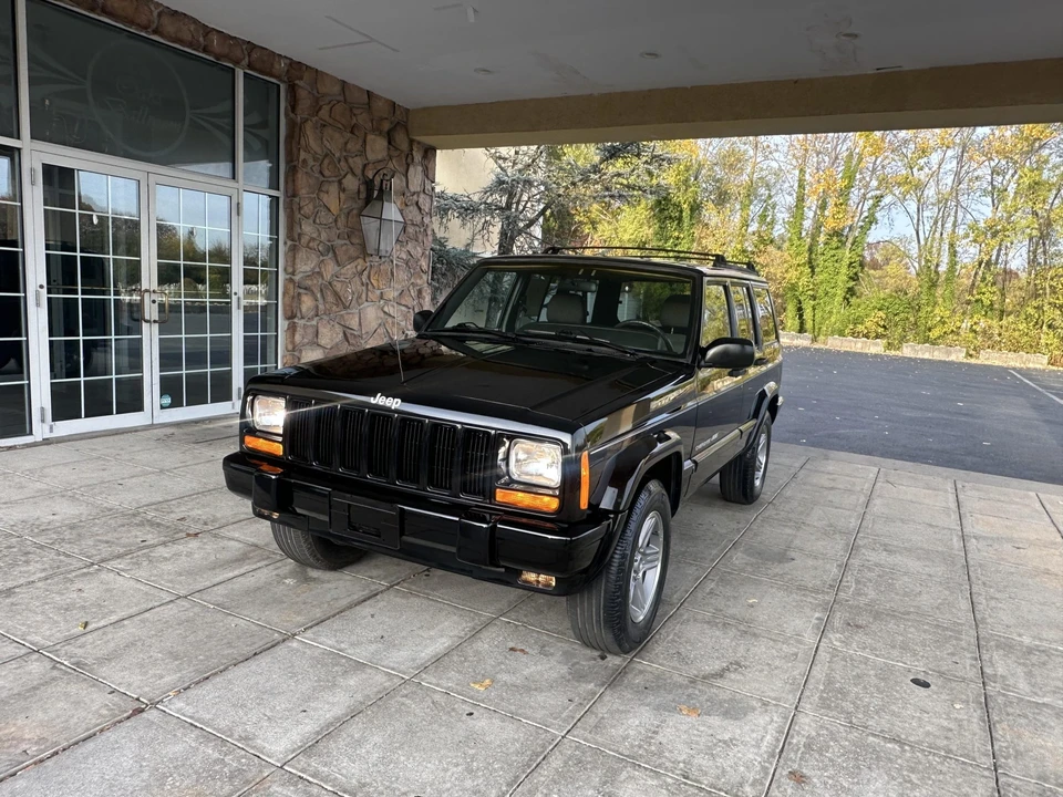 2000 Jeep XJ Cherokee - Image 17 of 31