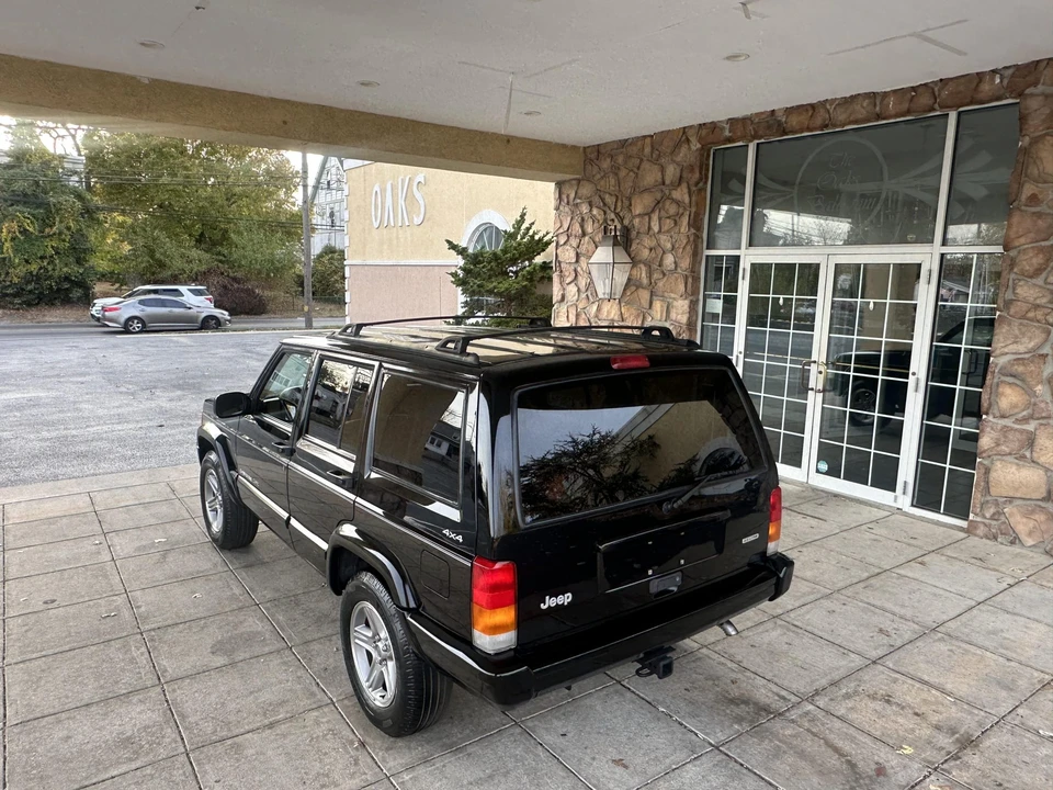 2000 Jeep XJ Cherokee - Image 23 of 31