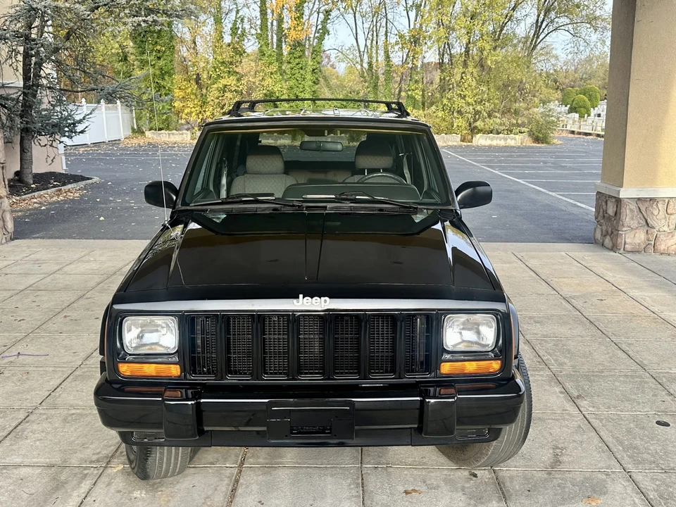 2000 Jeep XJ Cherokee - Image 15 of 31