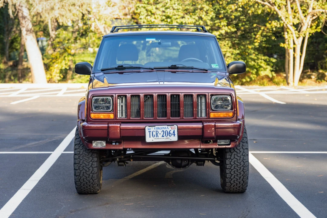2000 Jeep XJ Cherokee - Image 3 of 31