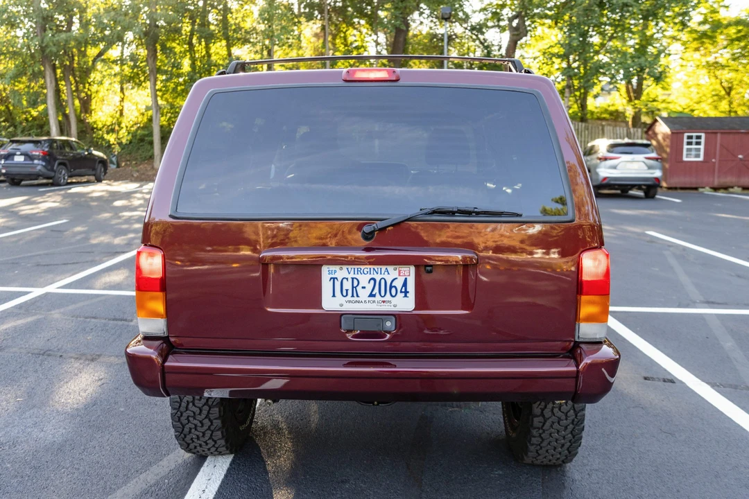 2000 Jeep XJ Cherokee - Image 8 of 31