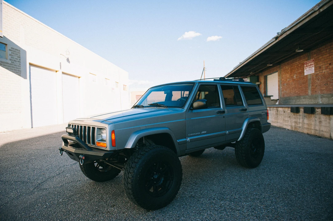 2000 Jeep XJ Cherokee - Image 21 of 31
