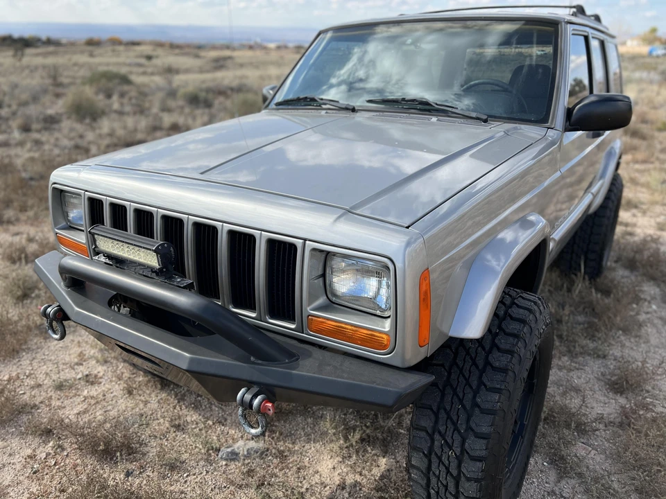 2000 Jeep XJ Cherokee - Image 10 of 31