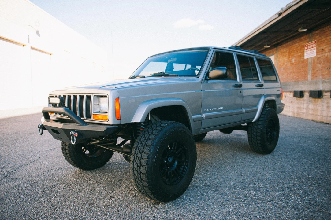 2000 Jeep XJ Cherokee - Image 18 of 31