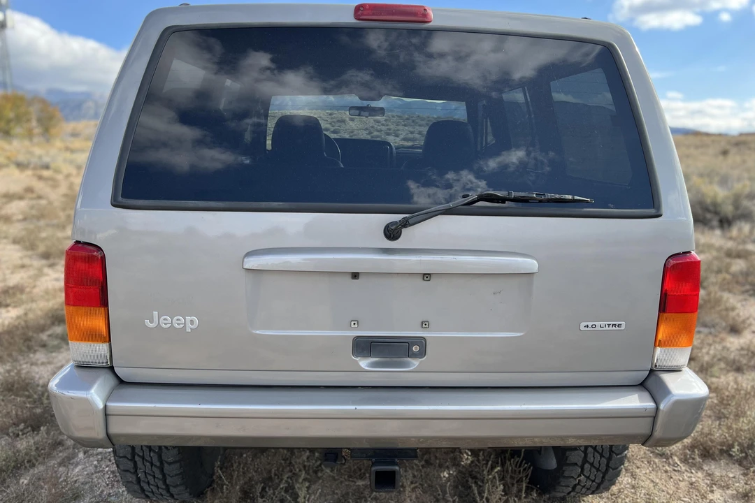 2000 Jeep XJ Cherokee - Image 5 of 31