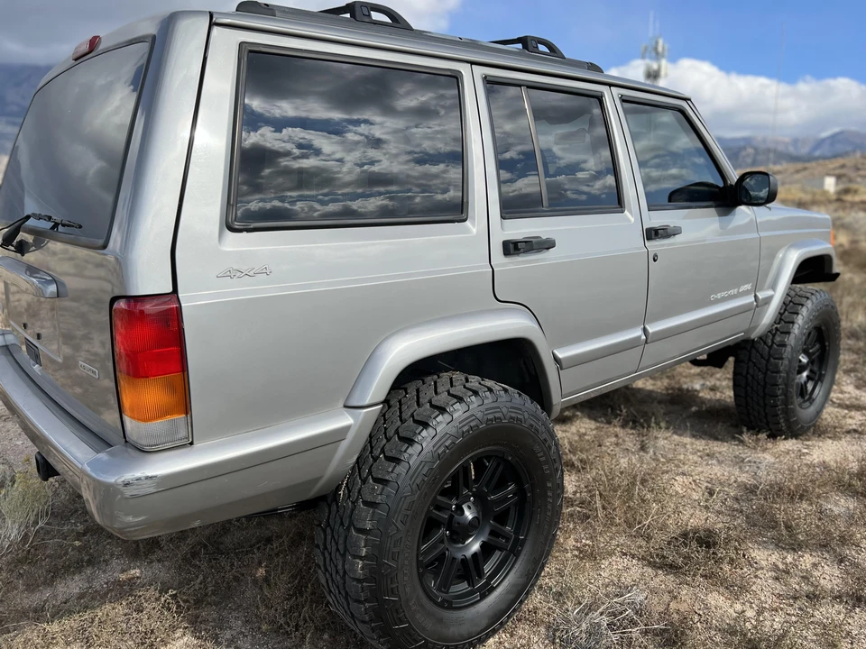 2000 Jeep XJ Cherokee - Image 31 of 31