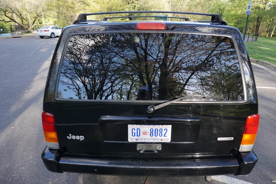 2000 Jeep XJ Cherokee - Image 18 of 31