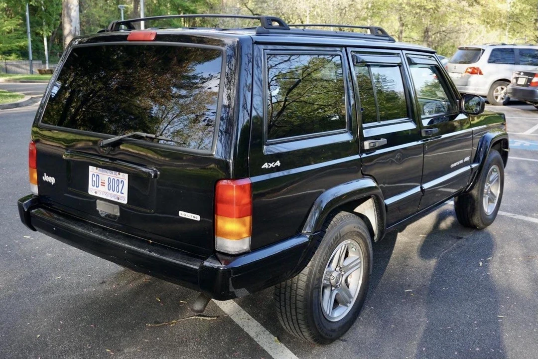 2000 Jeep XJ Cherokee - Image 4 of 31