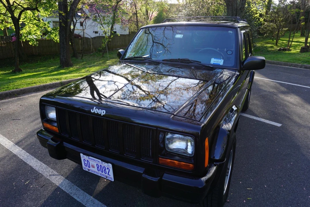 2000 Jeep XJ Cherokee - Image 11 of 31