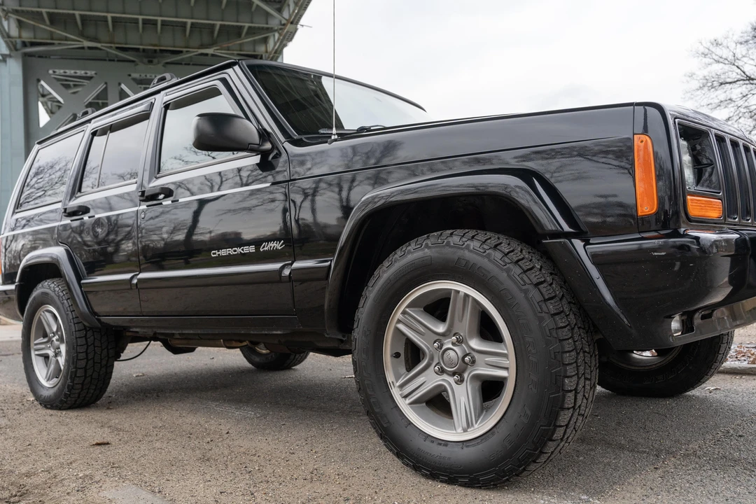 2000 Jeep XJ Cherokee - Image 18 of 31